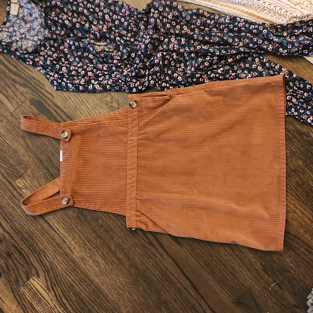 Lot Fall Clothes - Picture 2 of 8